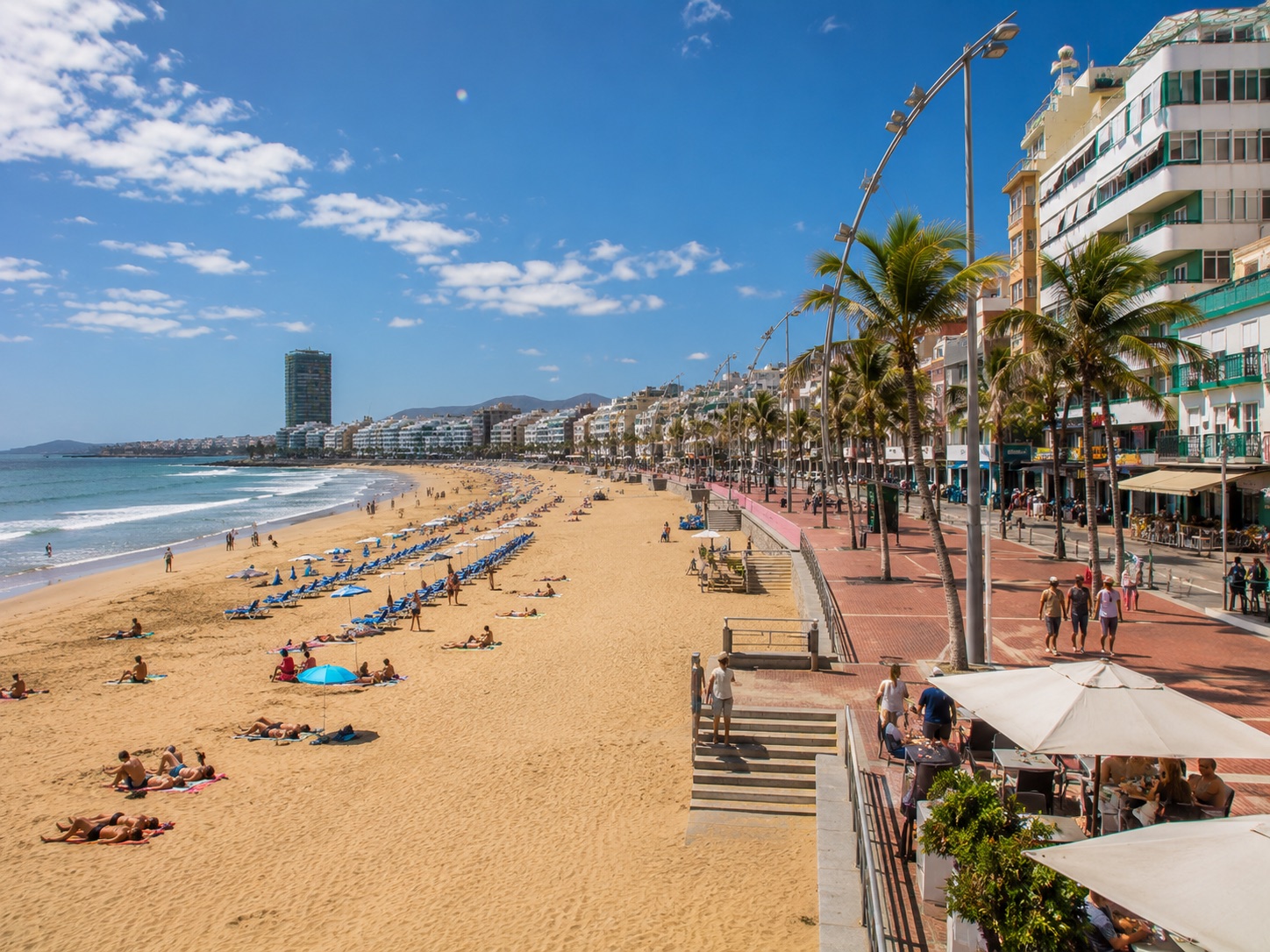 Stadtstrand Playa de las Canteras in Las Palmas de Gran Canaria